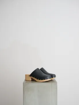 EMMA CLOG - BLACK