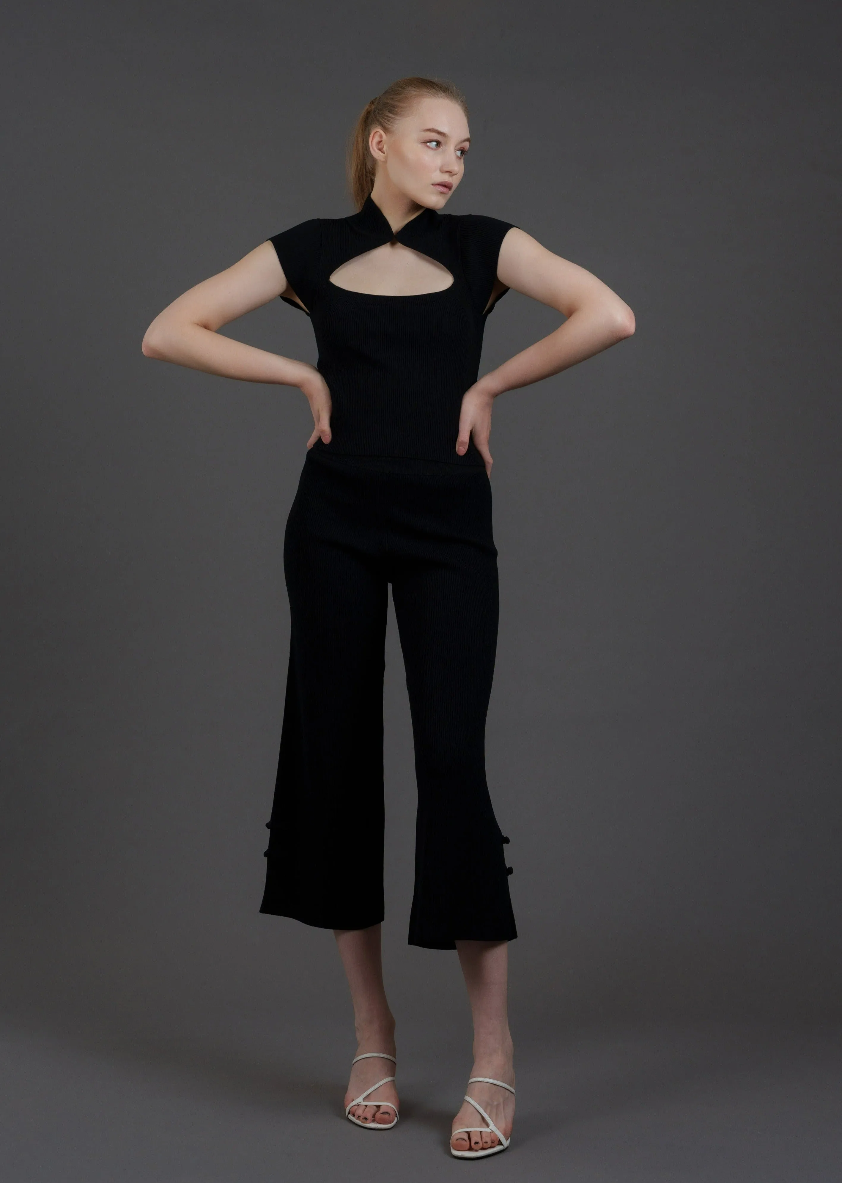 Knitted Pants w Slit (Black)